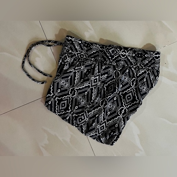 MAMA By H&M Cloth Shorts h&m mama shorts black Stamp stamps size 12 - Picture 13 of 14